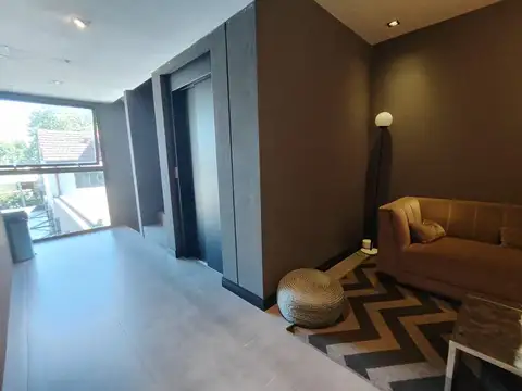 Oficina en Alquiler en Lomas De Zamora, $ 600.000