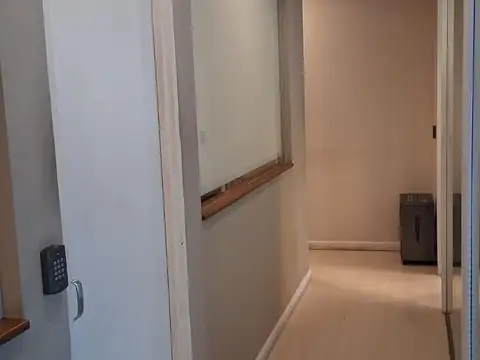 Oficina en Venta con 2 cocheras