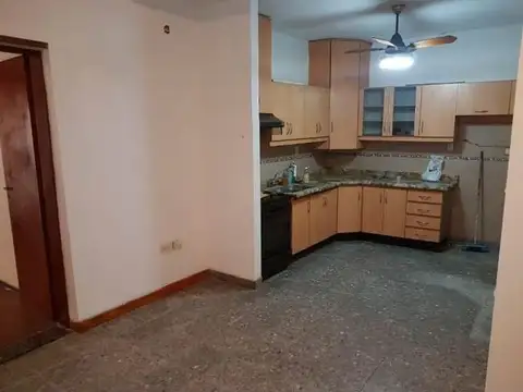 Depto Tipo Casa en Venta con 2 cocheras