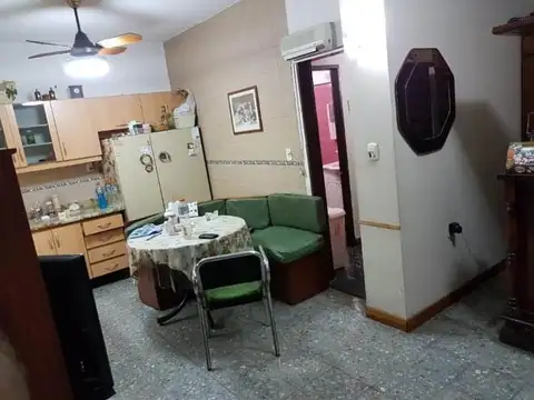 Depto Tipo Casa 3 ambientes con 2 baños