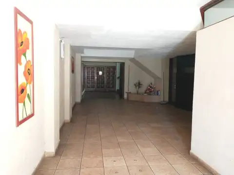 Strobell 300, Piso 4