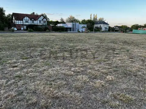 EXCELENTE VENTA DE LOTE CENTRAL HARAS SAN PABLO FRENTE A CABALLERIZA