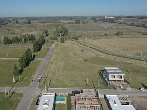 Terreno en venta. Gorina