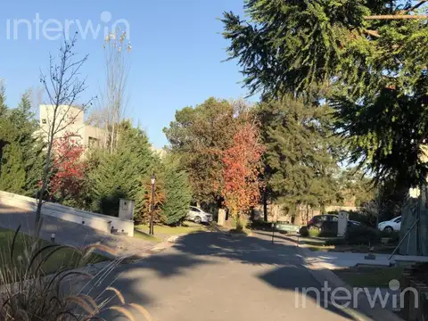 Departamento - 2 ambientes - con balcón y cochera - Adrogue Chico - Almirante Brown - VENTA