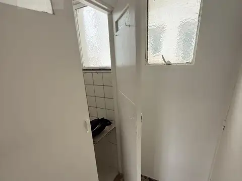 Lavalle 1459 9º151 (entre Uruguay y Paraná)