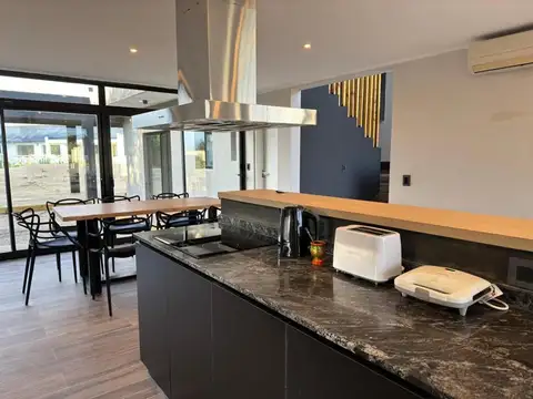 CASA EN VENTA COSTA ESMERALDA