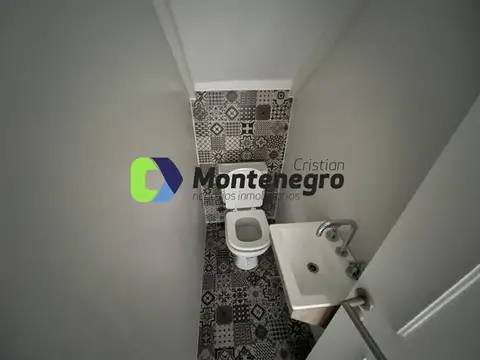 Depto Tipo Casa en Alquiler en Berazategui, $ 725.000