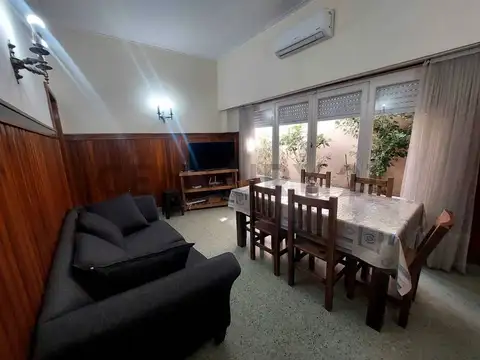 Yrigoyen 2300, Piso 0