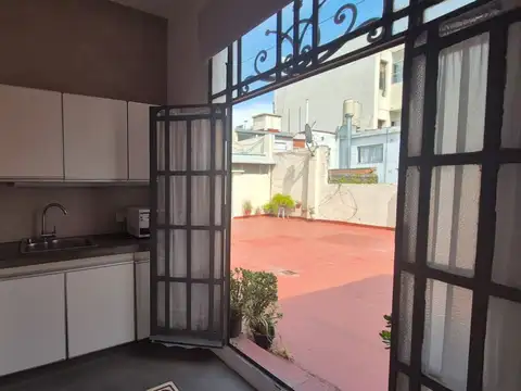 Depto Tipo Casa en Alquiler de 1 dormitorio