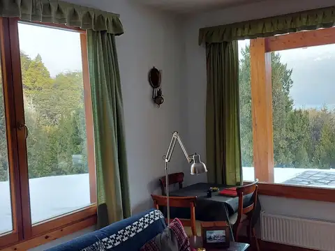 Casa 6 ambientes con 4 baños