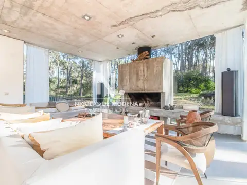 Casa en Venta en Montoya, USD 1.200.000