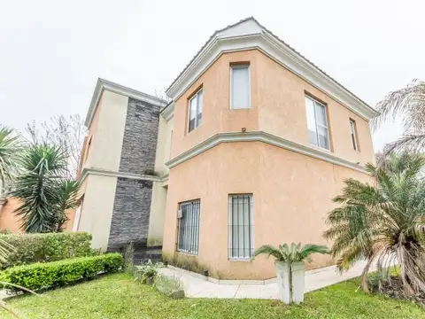 Casa en Venta en Villa Luzuriaga, USD 375.000