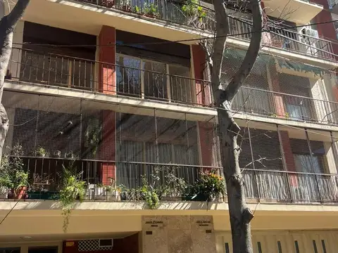 Departamento 3 ambientes con cochera en alquiler en Martinez