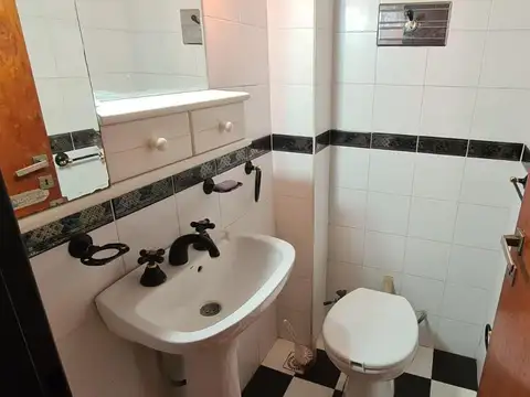Depto Tipo Casa 4 ambientes con 1 baño