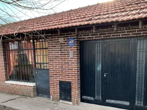 CASA  Y LOCAL EN VENTA (BERISSO)