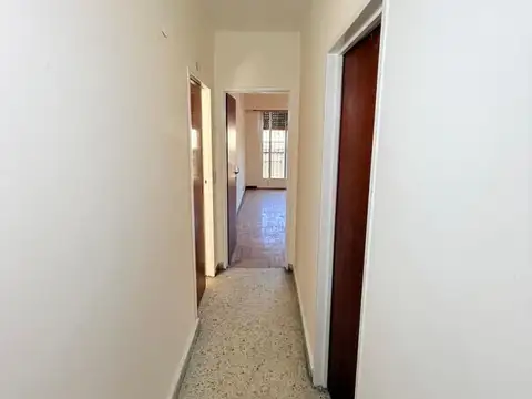Depto Tipo Casa en Alquiler 50 años