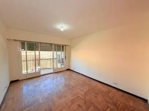 Depto Tipo Casa en Alquiler en Boca, $ 900.000