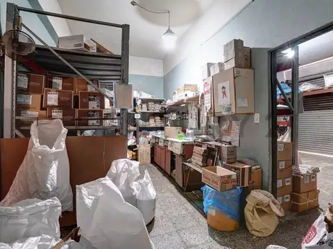 Venta Deposito + local + vivienda en Parque Avellaneda