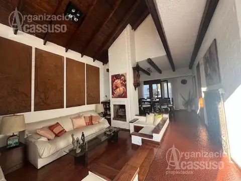 Casa en Venta de 4 dormitorios