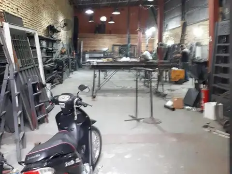 Av. Néstor Carlos Kirchner  22100