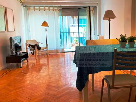 RECOLETA. SEMIPISO. 4 DORM. BALCÓN. AL FRENTE