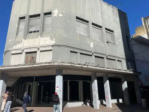 Local en Alquiler en Centro, USD 8.000