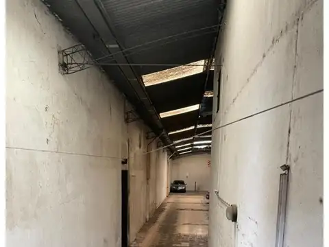 Galpon Ramos Mejia + 2 Locales