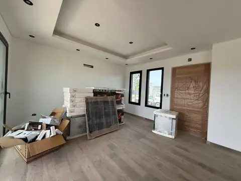 Casa 5 ambientes con 3 baños