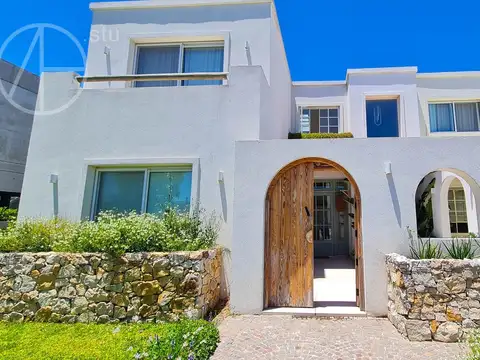 Casa en Venta de 5 dormitorios