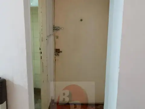 DEPTO 2 AMB. EN BUEN EDIFICIO Y EXCELENTE ZONA 
