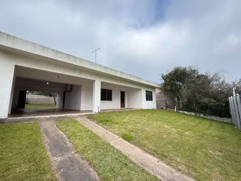 Venta casa Araminda 3 dormitorios a mt.de la playa