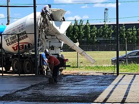 Alquiler Galpon de 1200 m2 a terminar en Sector Industrial Planificado Gral. Rodriguez