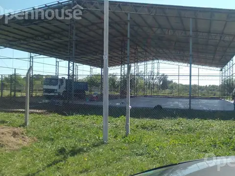 Alquiler Galpon de 1200 m2 a terminar en Sector Industrial Planificado Gral. Rodriguez