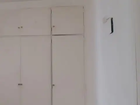 Departamento en Alquiler en Flores, $ 400.000