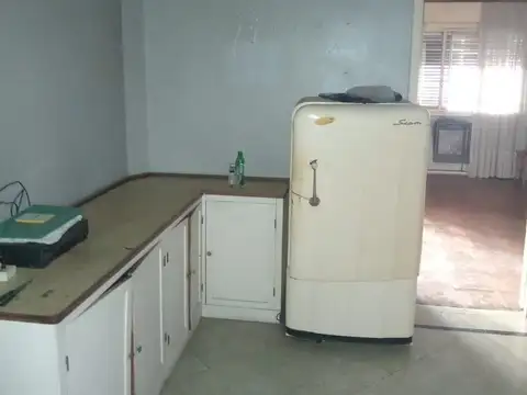 Monseñor Piaggio 100