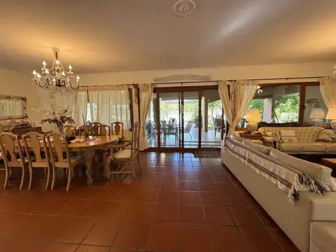 Casa en Venta en Exaltacion De La Cruz, USD 390.000