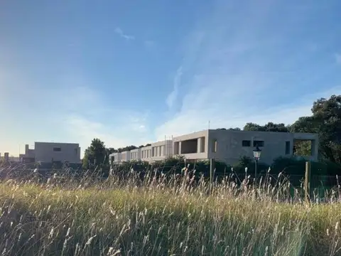 Inmejorable Town house en Pilara | VCO Propiedades