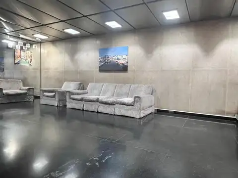 Oficina en Venta con 1 cochera