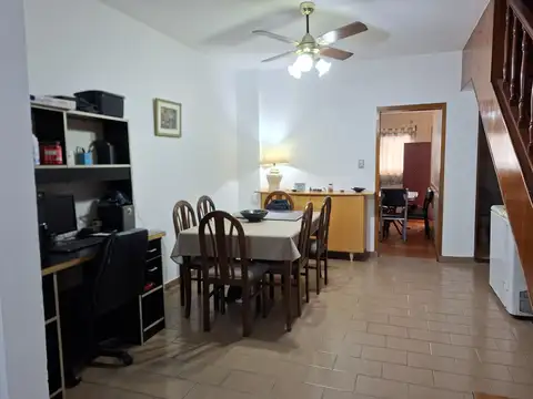 Casa 4 ambientes con 1 baño