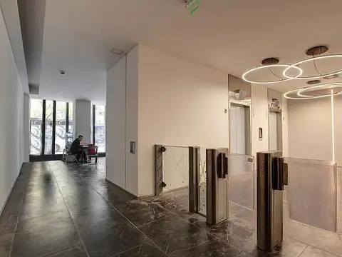 Oficina en Venta en Recoleta, USD 1