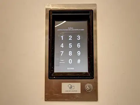 Piso a estrenar. Edificio corporativo. Recoleta