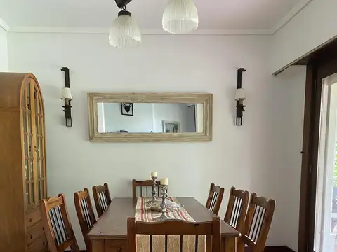 Casa 6 ambientes con 3 baños