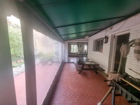 Casa en Roldan pleno centro excelente ubicación