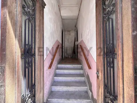 Venta PH | 4 Ambientes | Parque Chacabuco | A Refaccionar | Terraza Propia | Muy LUMlNOSO