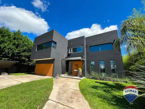 CASA 6 AMBIENTES EN VENTA EN LAGOS DE CANNING