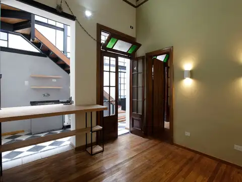 Depto Tipo Casa en Venta 80 años