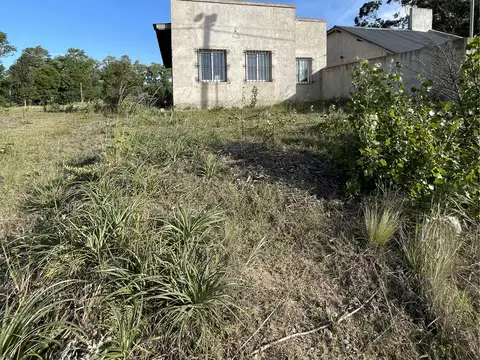 CASA 3 DORMITORIOS 75% terminado