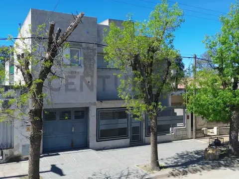 Eva Peron 600, Piso 0