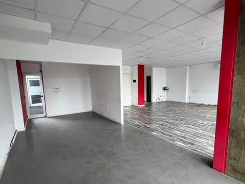 Oficina en Venta al Este