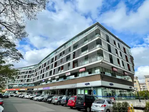 Oficina doble en Alquiler en Vientos del Delta - 1er piso al frente con cartel